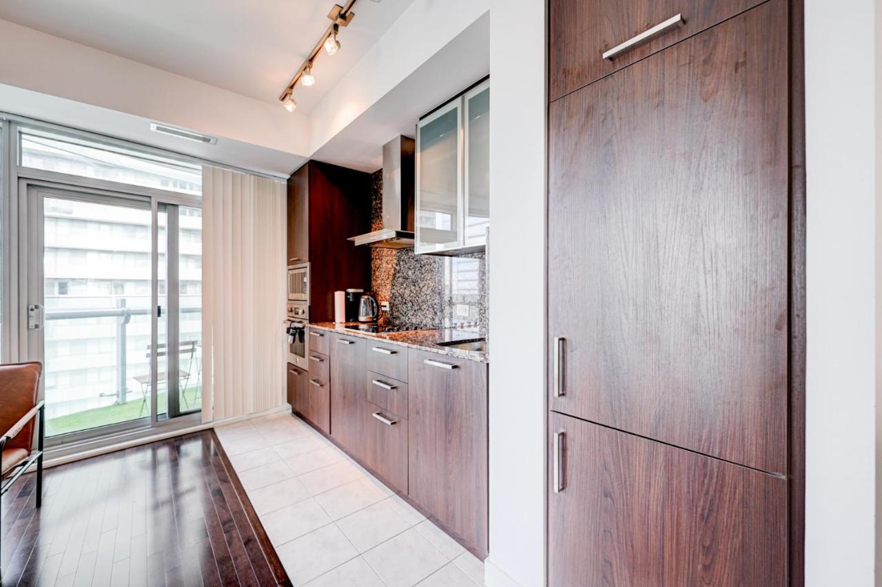 Signature Residence Toronto Exterior photo